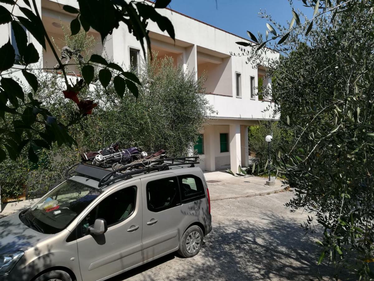 Casa Vacanze Pizzone Apartamento Peschici Exterior foto